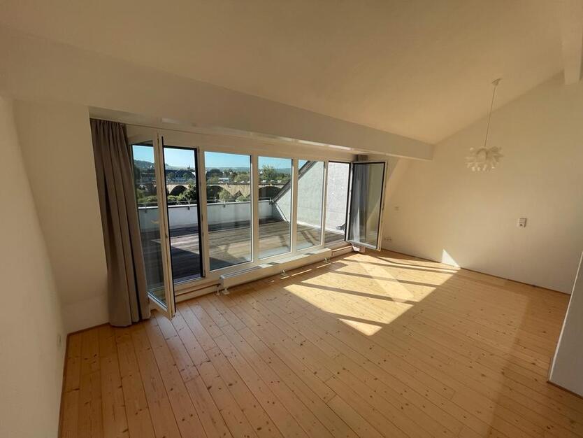 Maisonette Wohnung mieten Luxembourg Anbind. 32qm Terrasse EBK