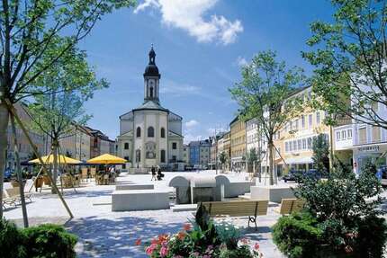Einzelhandel in Traunstein 995.000 € 327 m²