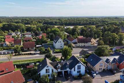 Ein Platz zum Ankommen – großzügige Doppelhaushälfte mit Traumgarten 5 zimmer