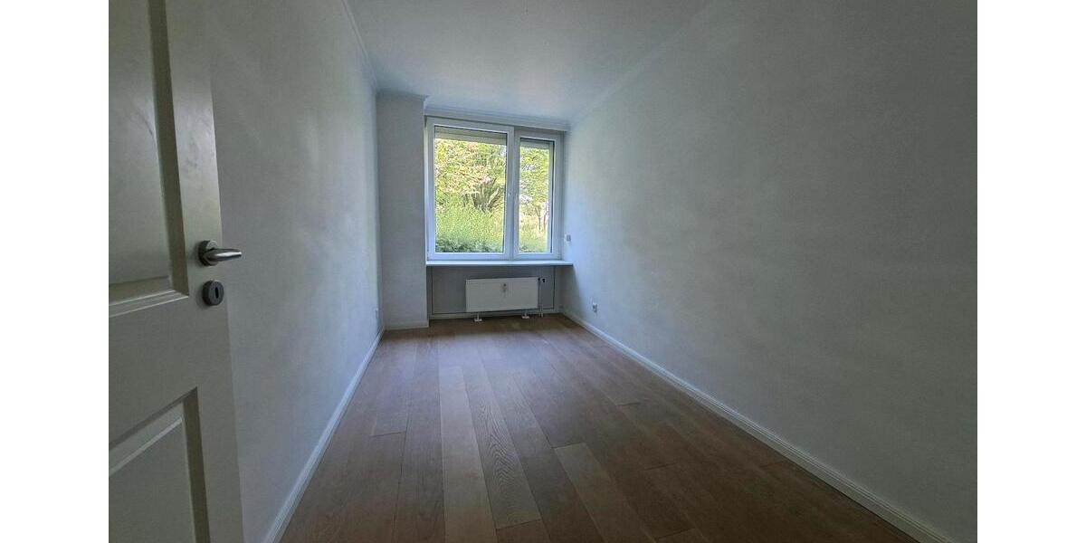 Erdgeschoßwohnung Hamburg Wandsbek - 4 Zimmer, 130 m&sup2;, 499.000&euro; | Angebot:27133772