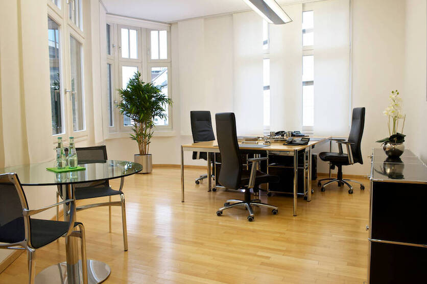 Optimal ausgestattete Büroräume in der Königsallee - All-in-Miete