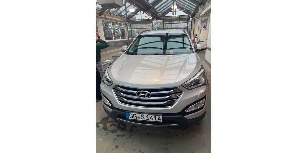 Hyundai SANTA FE 127.000 km 15.700 &euro; Ginsheim 65462