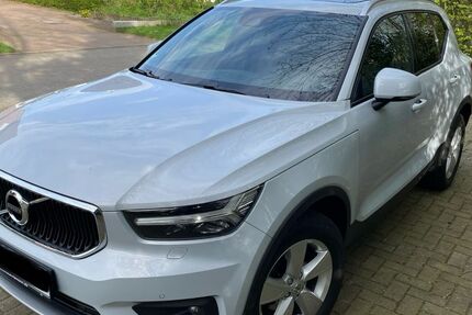Volvo XC40 104.460 km 24.200 &euro; Cloppenburg 49661