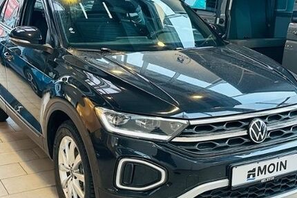 VW T-Roc 1.100 km 44.580 &euro; Hamburg 22047