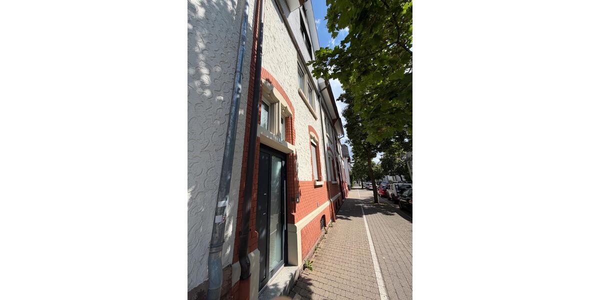 Mehrfamilienhaus, Wohnhaus Villingen-Schwenningen Schwenningen - 9.5 Zimmer, 227 m&sup2;, 825.000&euro; | Angebot:27102003