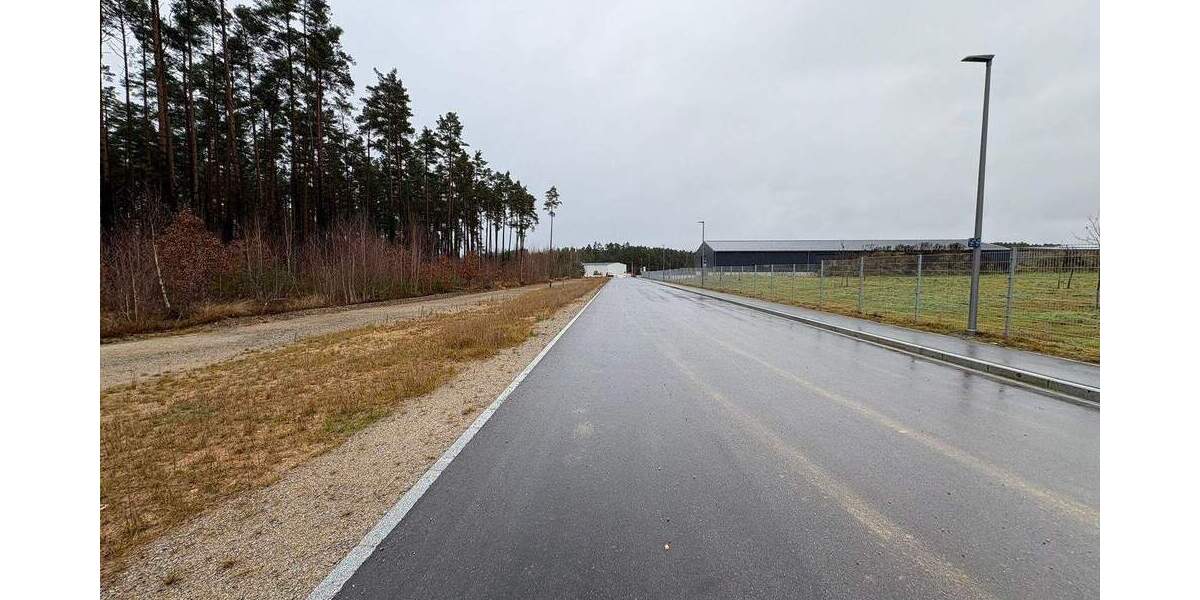 Attraktives Industrieareal mit Erweiterungsoption und hoher Planungssicherheit zimmer