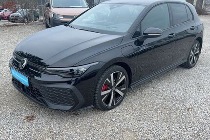 VW Golf 18.300 km 35.240 &euro; Mainburg 84048