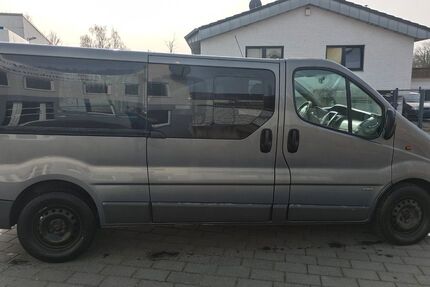 Opel Vivaro 304.000 km 8.900 &euro; Herzogenrath 52134