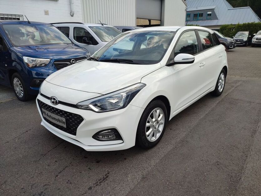 i20
