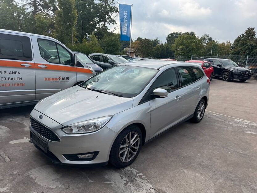 Ford Focus 170.000 km 3.950 € Detmold 32758