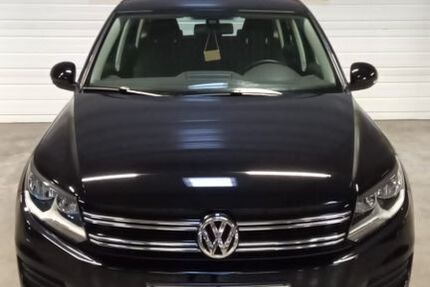 VW Tiguan 59.995 km 10.900 &euro; Magdeburg 39116