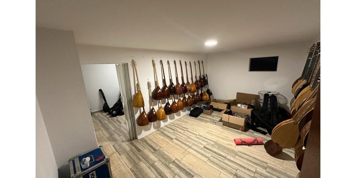 Traumhafte Doppelhaushälfte mit Garten in 91227 Leinburg 4 zimmer