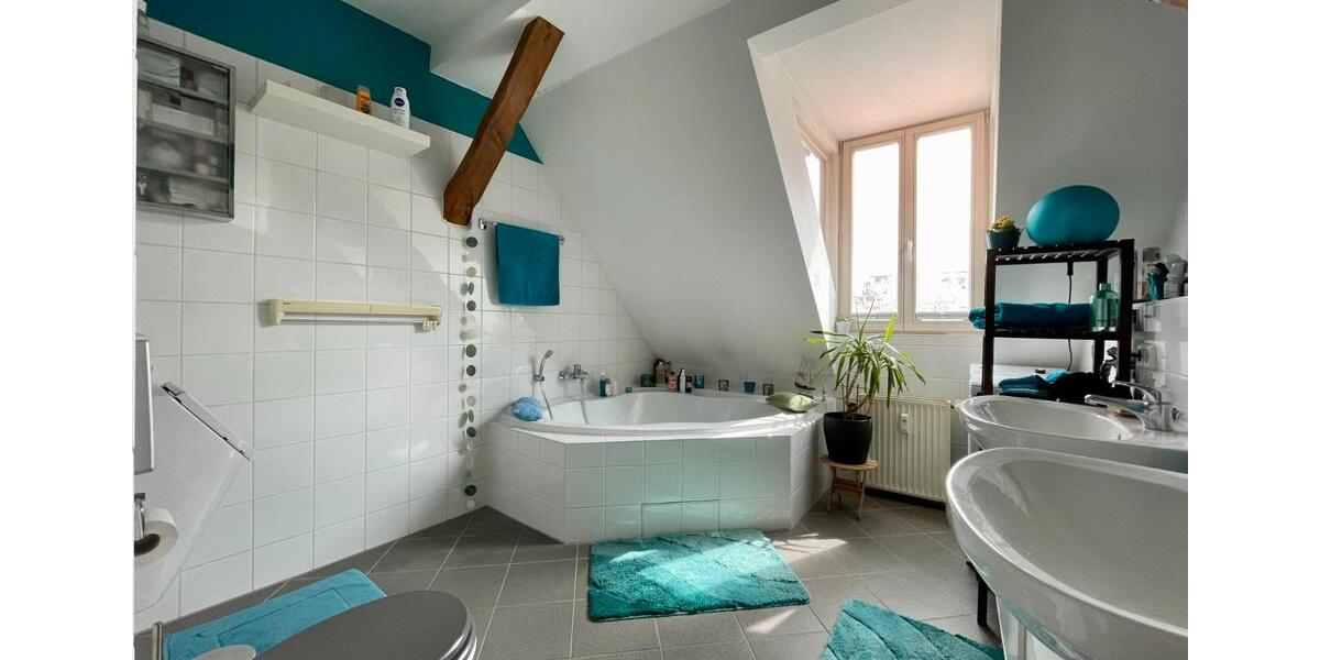 Dachgeschoßwohnung Potsdam Berliner Vorstadt - 3 Zimmer, 120 m&sup2;, 1.800&euro; | Angebot:26123683