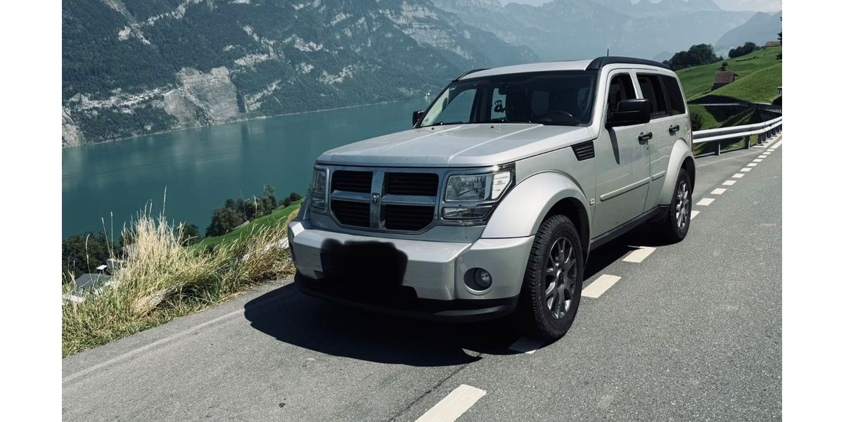 Dodge Nitro 229.000 km 6.499 &euro; Düren 52351