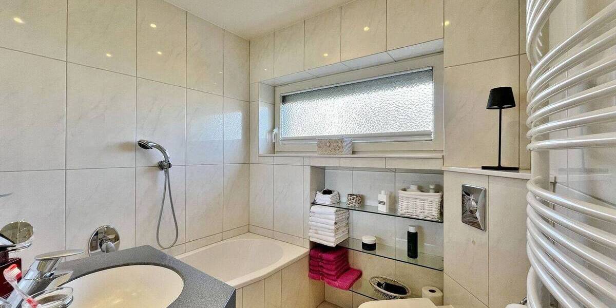 Reihenmittelhaus Bremen Mittelshuchting - 3 Zimmer, 110 m&sup2;, 279.000&euro; | Angebot:26309073