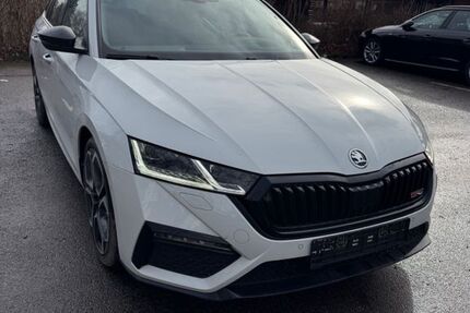 Skoda Octavia 108.000 km 22.900 &euro; München 80686