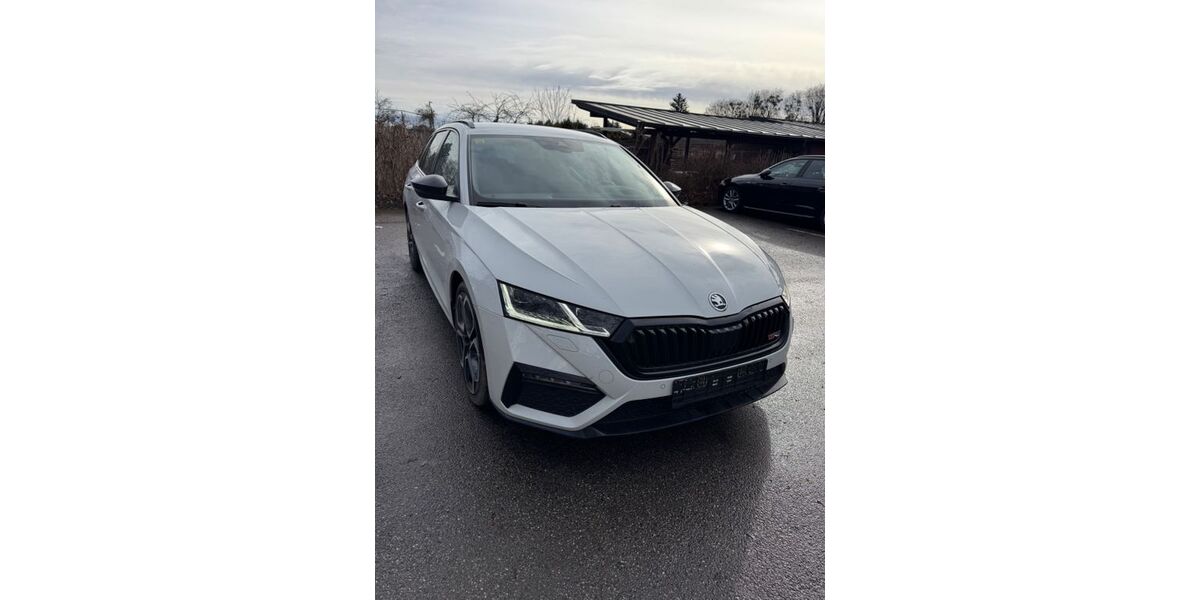 Skoda Octavia 108.000 km 22.900 &euro; München 80686