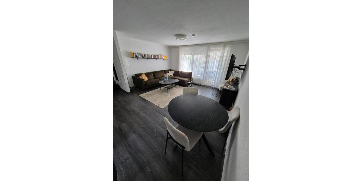 Etagenwohnung Esslingen am Neckar Hegensberg - 3 Zimmer, 74 m&sup2;, 1.100&euro; | Angebot:25452030