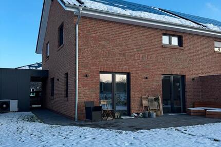 Doppelhaushälfte in Huntlosen – moderne Neubau-DHH mit Garten 4 zimmer