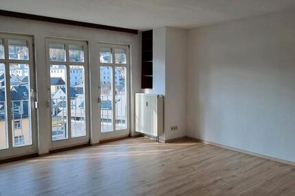 Wohnung Bad Lobenstein - 2 Zimmer, 71 m&sup2;, 430&euro; | Angebot:25352756