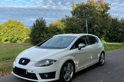 Seat Leon 254.000 km 6.100 € Konstanz 78465