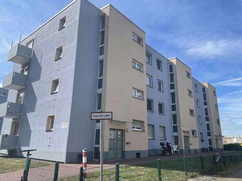 Wohnung zum Mieten in Duisburg 450 € 63.66 m²