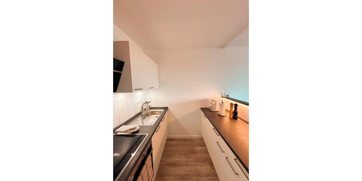 Wohnen auf Zeit Hamburg Barmbek-Süd - 1 Zimmer, 39 m&sup2;, 1.500&euro; | Angebot:26664777