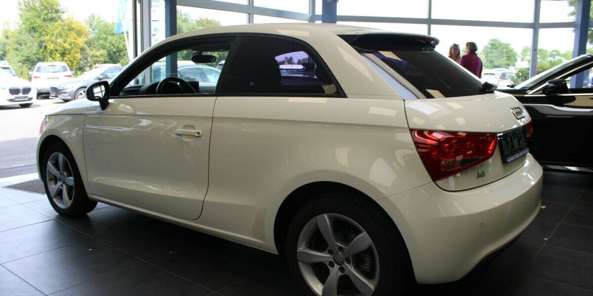 Audi A1 1.2 TFSI Attraction 76.220 km 8.980 &euro; Euskirchen 53881