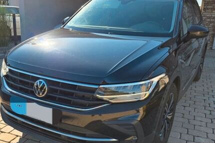VW Tiguan 116.800 km 19.800 &euro; Wolfsburg 38440
