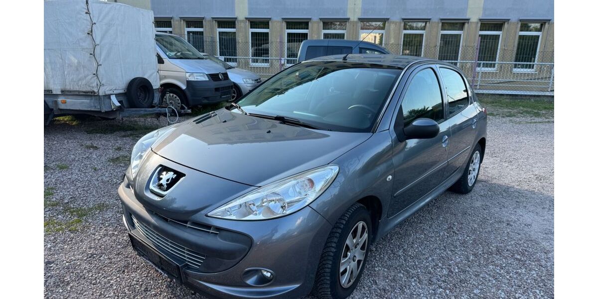 Peugeot 206 170.000 km 2.999 € Erfurt 99085