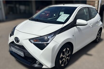 Toyota Aygo (X) 26.350 km 13.990 &euro; Dittenheim 91723