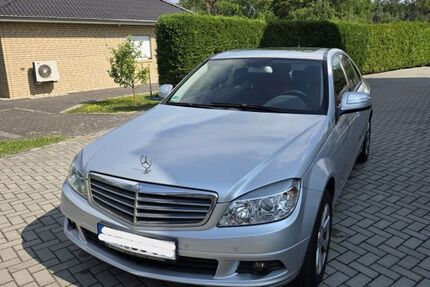 Mercedes-Benz C 200 199.885 km 4.599 &euro; Großröhrsdorf 01900