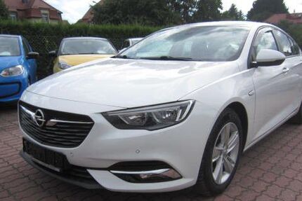 Opel Insignia 144.605 km 10.499 &euro; Dresden 01219