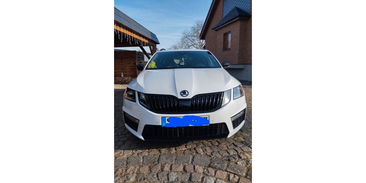 Skoda Octavia 137.000 km 21.599 &euro; Queis 06188