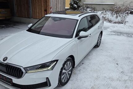 Skoda Superb 66.000 km 32.100 &euro; Grimma 04668