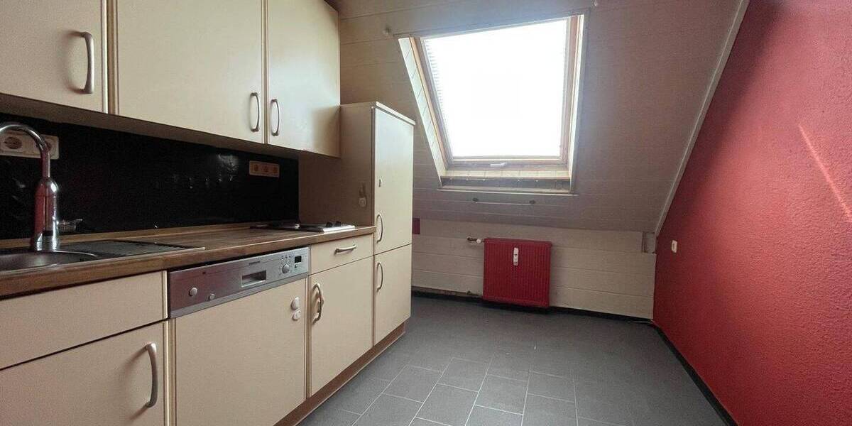 3 Zimmer Dachgeschoss Wohnung in Oberlinxweiler mit erstklassiger Anbindung nach Sankt Wendel 3 zimmer