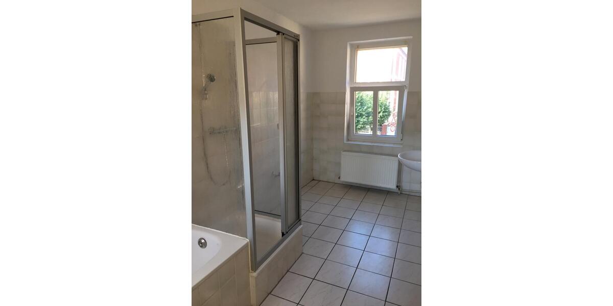 Etagenwohnung Ballenstedt - 3 Zimmer, 80 m&sup2;, 400&euro; | Angebot:26235243