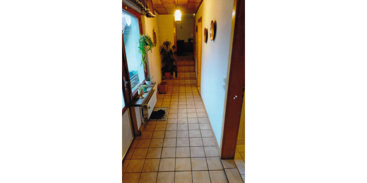 Etagenwohnung Grabfeld Jüchsen - 1 Zimmer, 237 m&sup2;, 48.000&euro; | Angebot:25668273