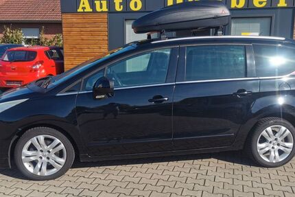 Peugeot 5008 124.000 km 8.500 &euro; Moormerland 26802