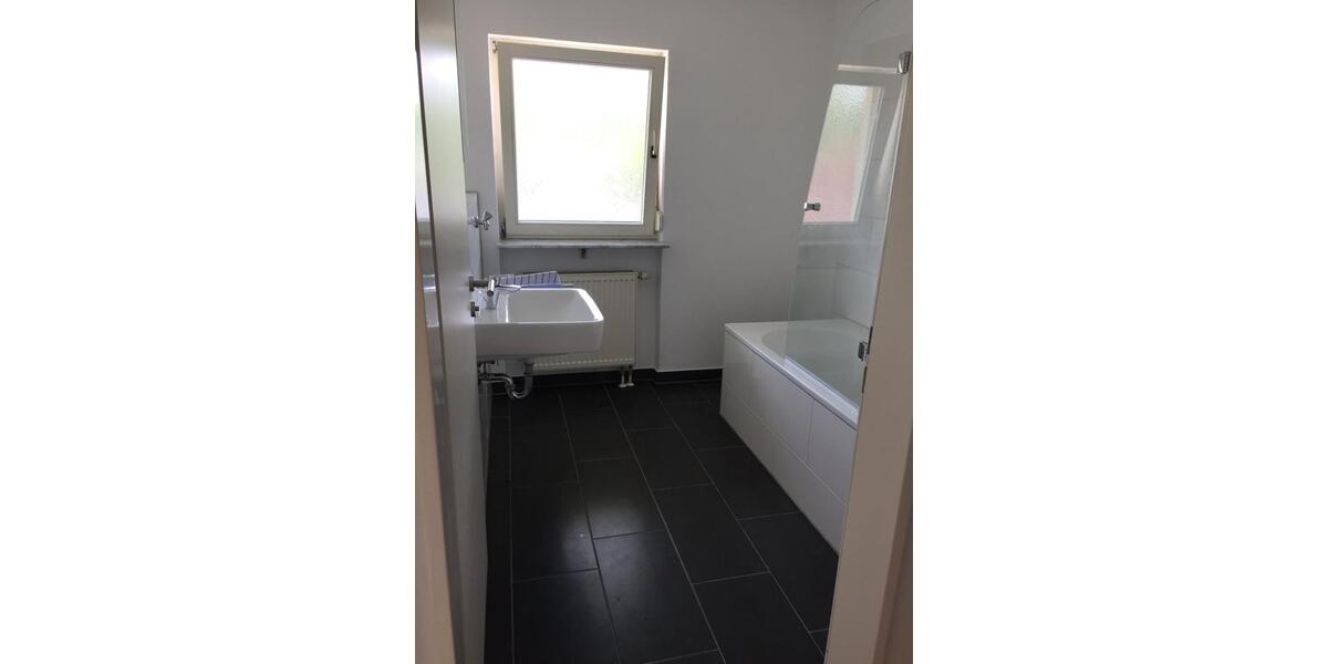 Etagenwohnung Bad Krozingen - 3 Zimmer, 80 m&sup2;, 1.090&euro; | Angebot:25569337