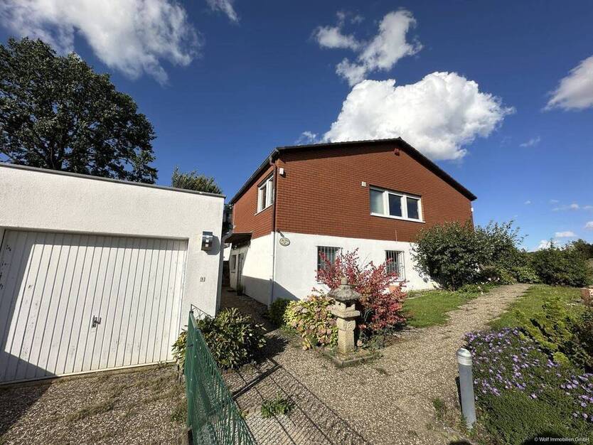 Herrlicher Bungalow in Feldrandlage mit Garten (exklusive EinliegerWohnung)