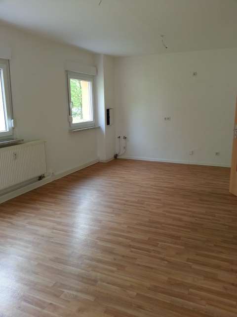 Wohnung zum Mieten in Gera 250 € 39.34 m²