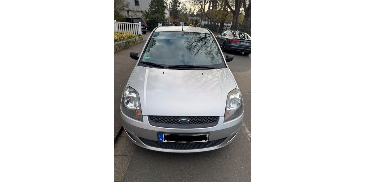 Ford Fiesta 76.300 km 2.550 &euro; Mainz 55126