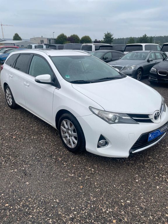 Auris