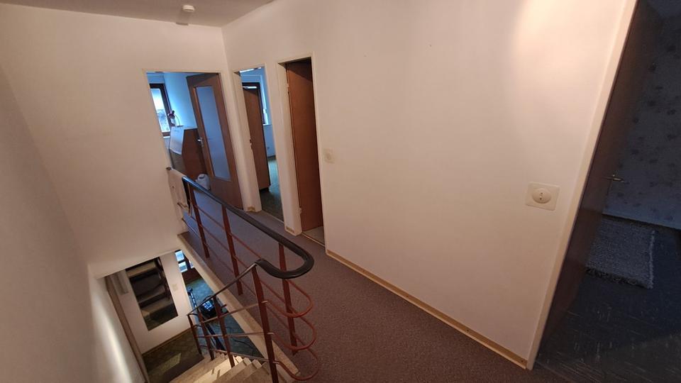 Reihenhaus Roßdorf - 9 Zimmer, 107 m&sup2;, 1.400&euro; | Angebot:25046795