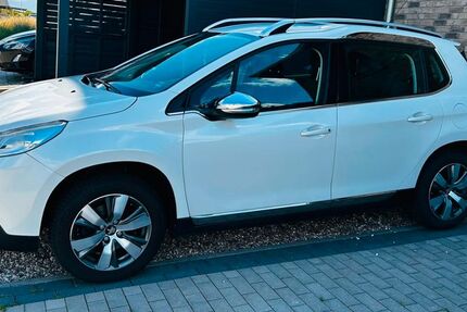 Peugeot 2008 137.500 km 6.600 &euro; Damp 24351