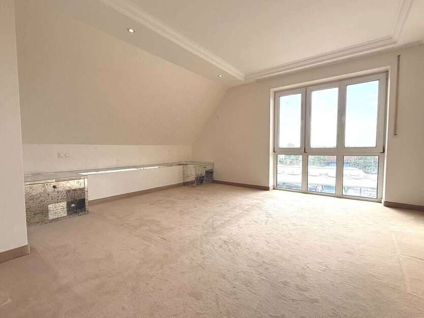 Wohnung zum Kaufen in Königsbrunn 554.000 € 125.3 m²