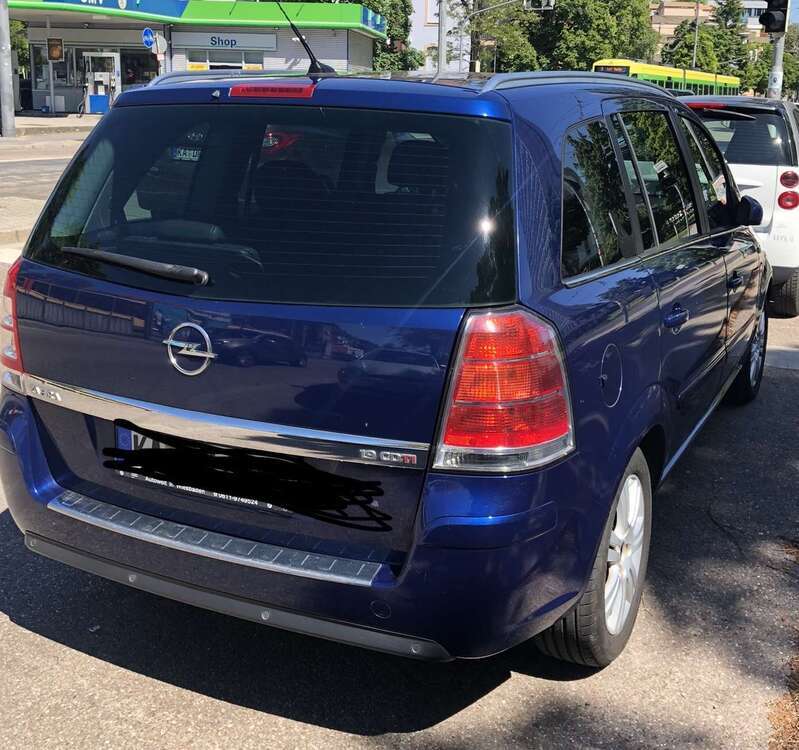 Opel Zafira 313.000 km 2.000 € Karlsruhe 76135