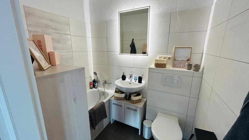 Dachgeschoßwohnung Gera Lusan - 2 Zimmer, 55 m&sup2;, 238&euro; | Angebot:25383259