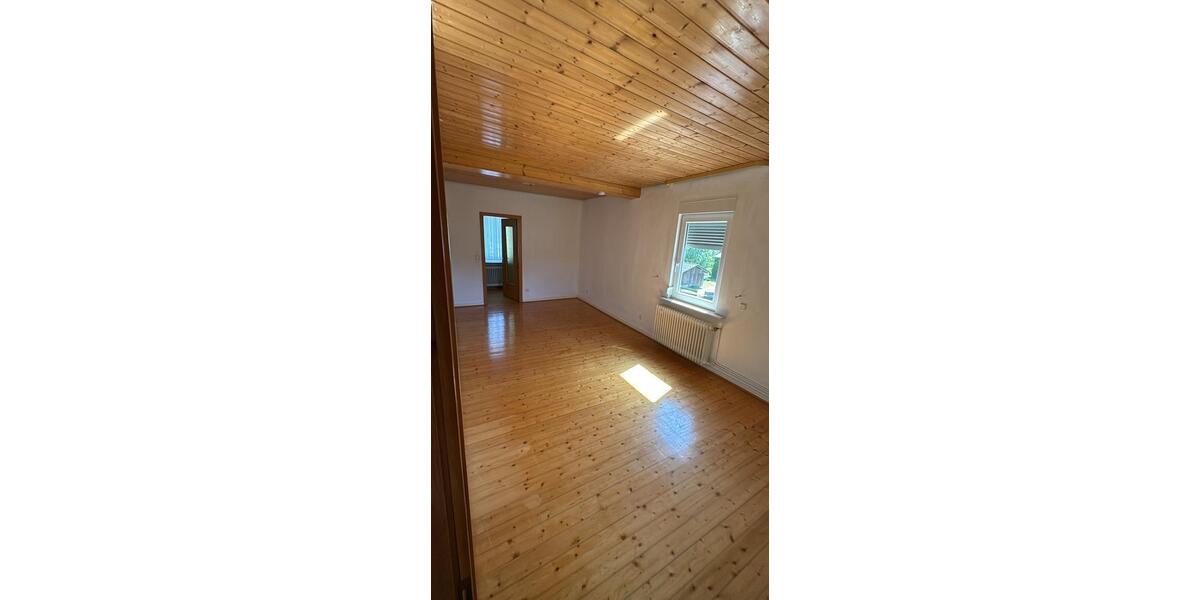 Einfamilienhaus Bad Berleburg - 6 Zimmer, 220 m&sup2;, 270.000&euro; | Angebot:26932006